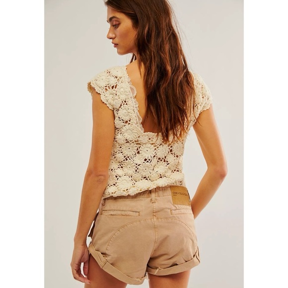 New Free People We The Free Crochet Knit Floral Yellow Top Alicia Sweater XS - Picture 9 of 11